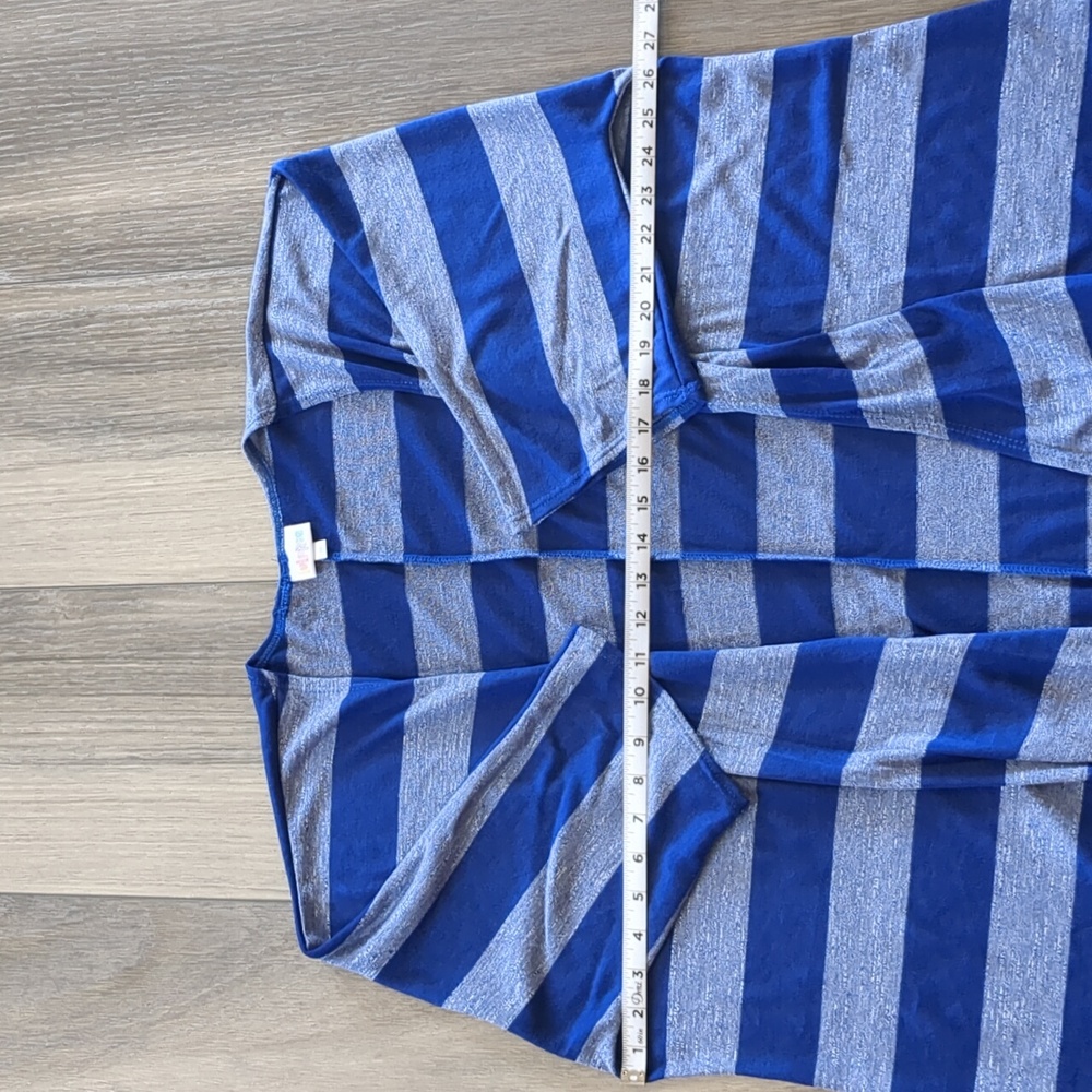 LuLaRoe Lindsay Cardigan Blue Striped Size Medium - Picture 4 of 6